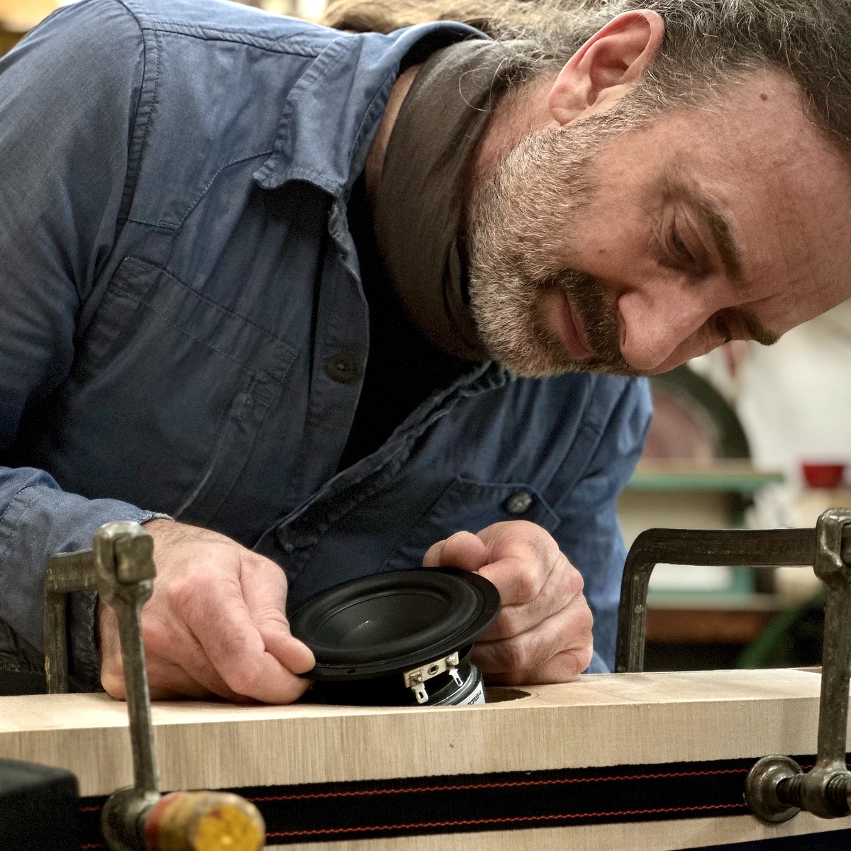 HornAudio Marcel Stadswerkplaats. High-end sound in the making! Marcel from HornAudio is busy crafting a state-of-the-art soundsystem at the Stadswerkplaats Groningen.
